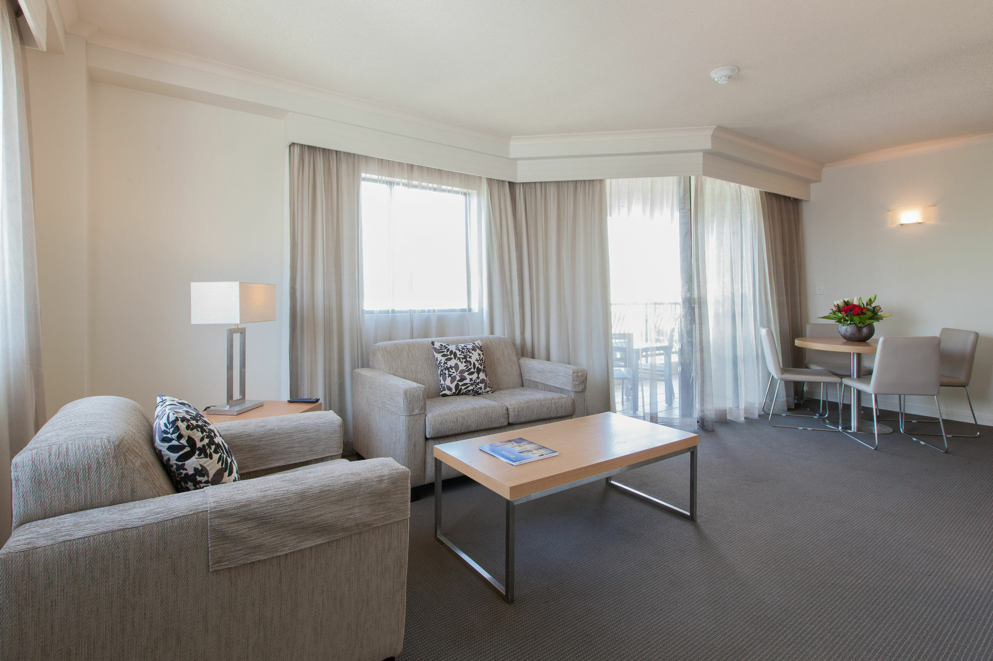 Central Cosmo Apartment Hotel Брісбен Екстер'єр фото